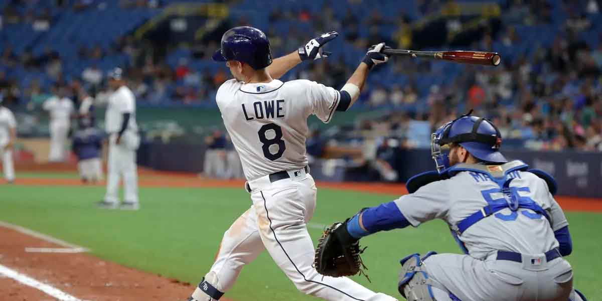 Brandon Lowe conectó dos jonrones ante Dodgers en el juego 2 de la Serie Mundial