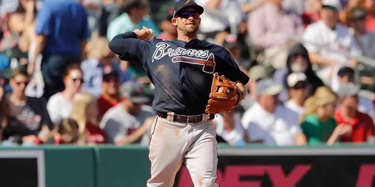 Sean Kazmar regresa a MLB después de 12 años